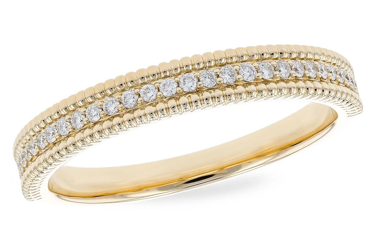 Diamond Wedding Band in yellow gold