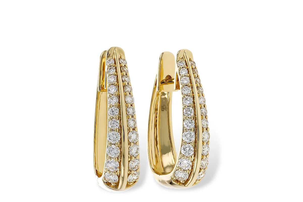 Diamond Earrings in yellow gold