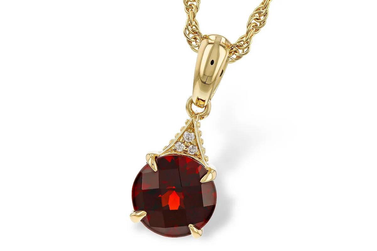 Garnet Necklace in yellow gold