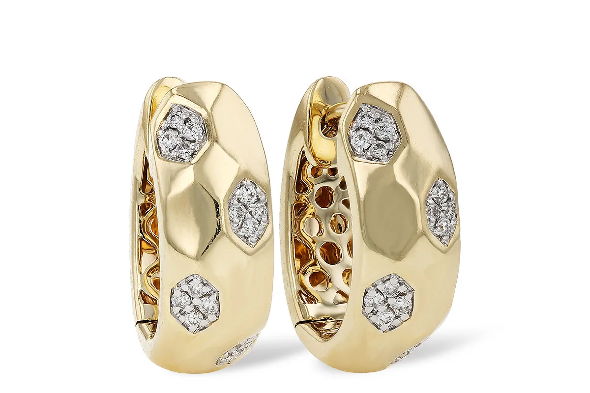 Diamond Earrings in yellow gold