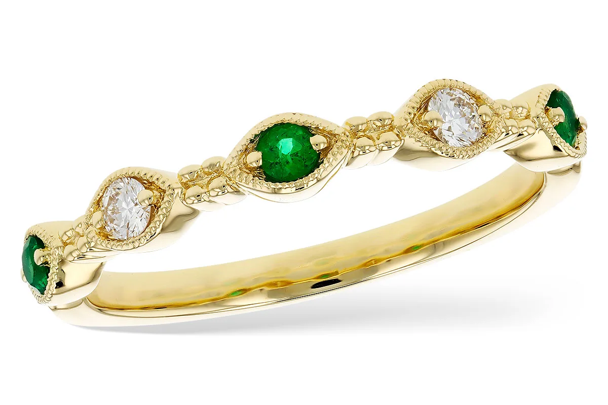 Emerald Wedding Band in yellow gold