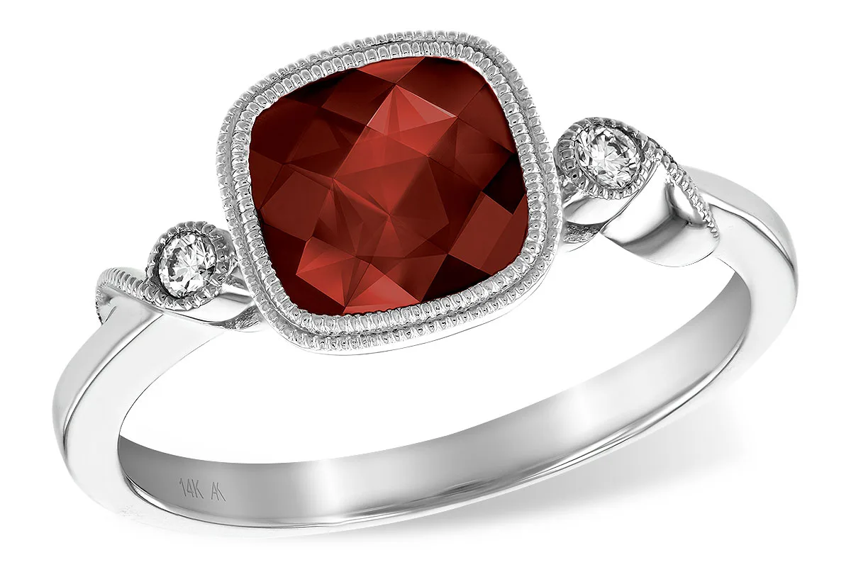 Garnet Ring in white gold