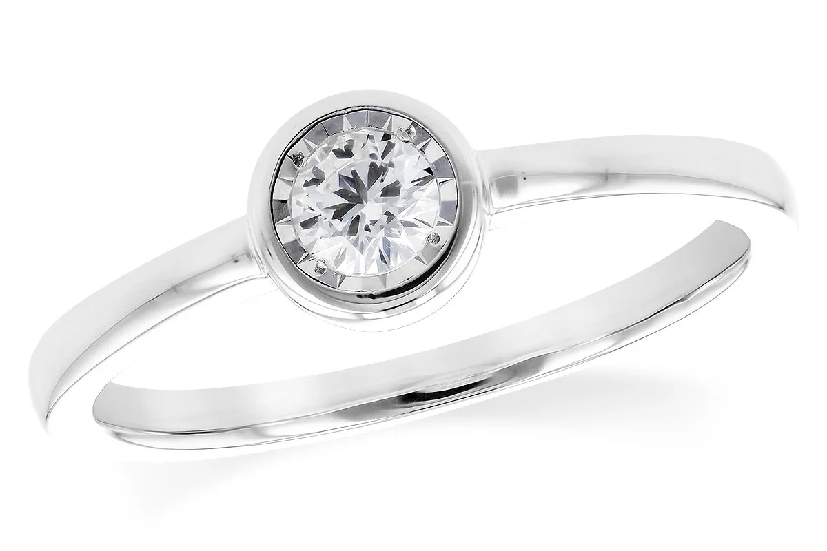 Diamond Ring in white gold