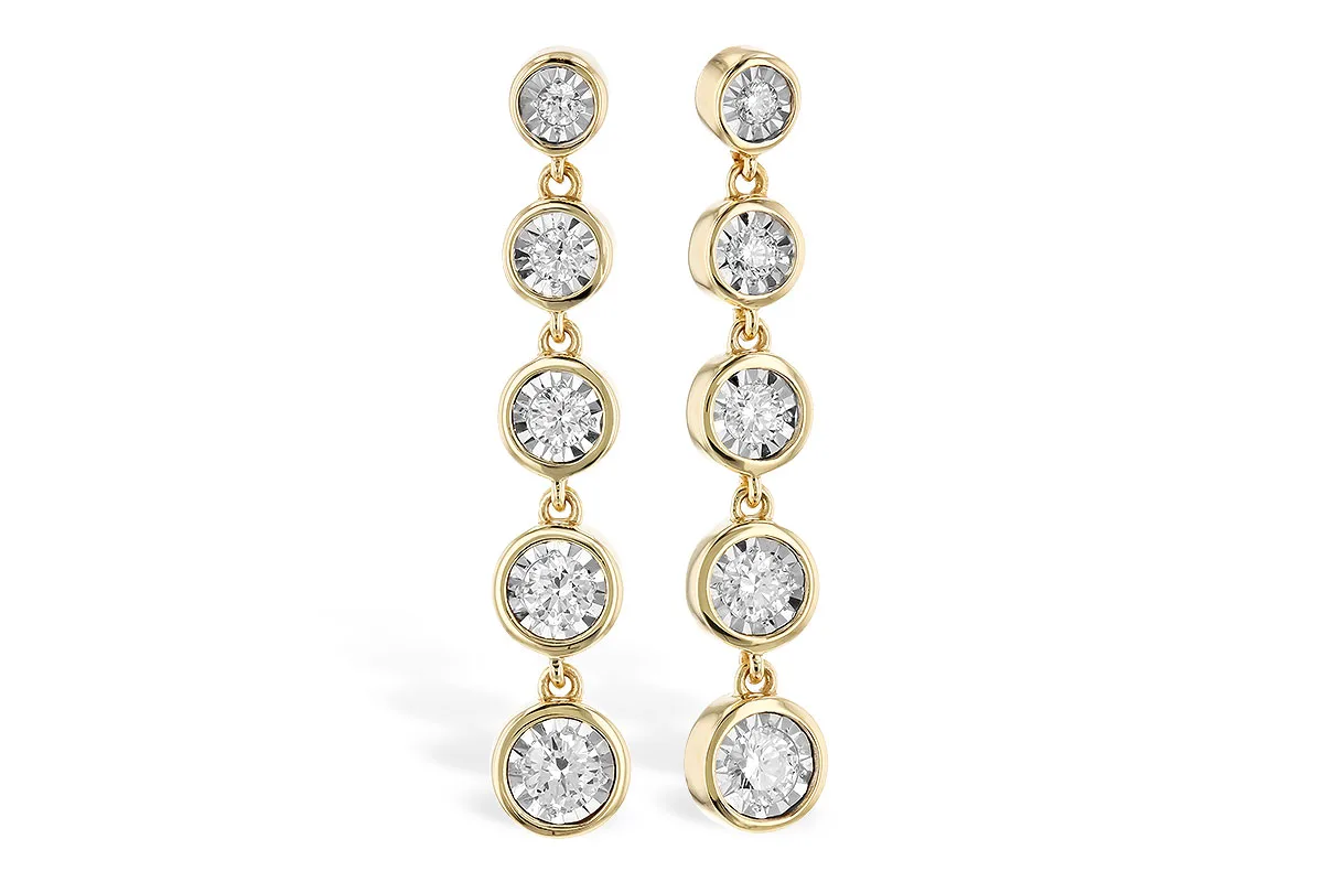 Diamond Earrings in yellow gold