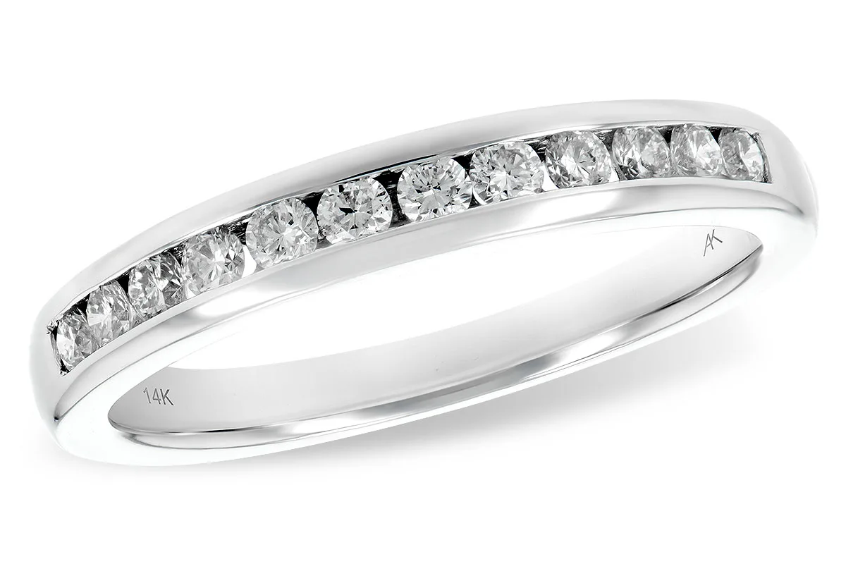 Diamond Band in platinum