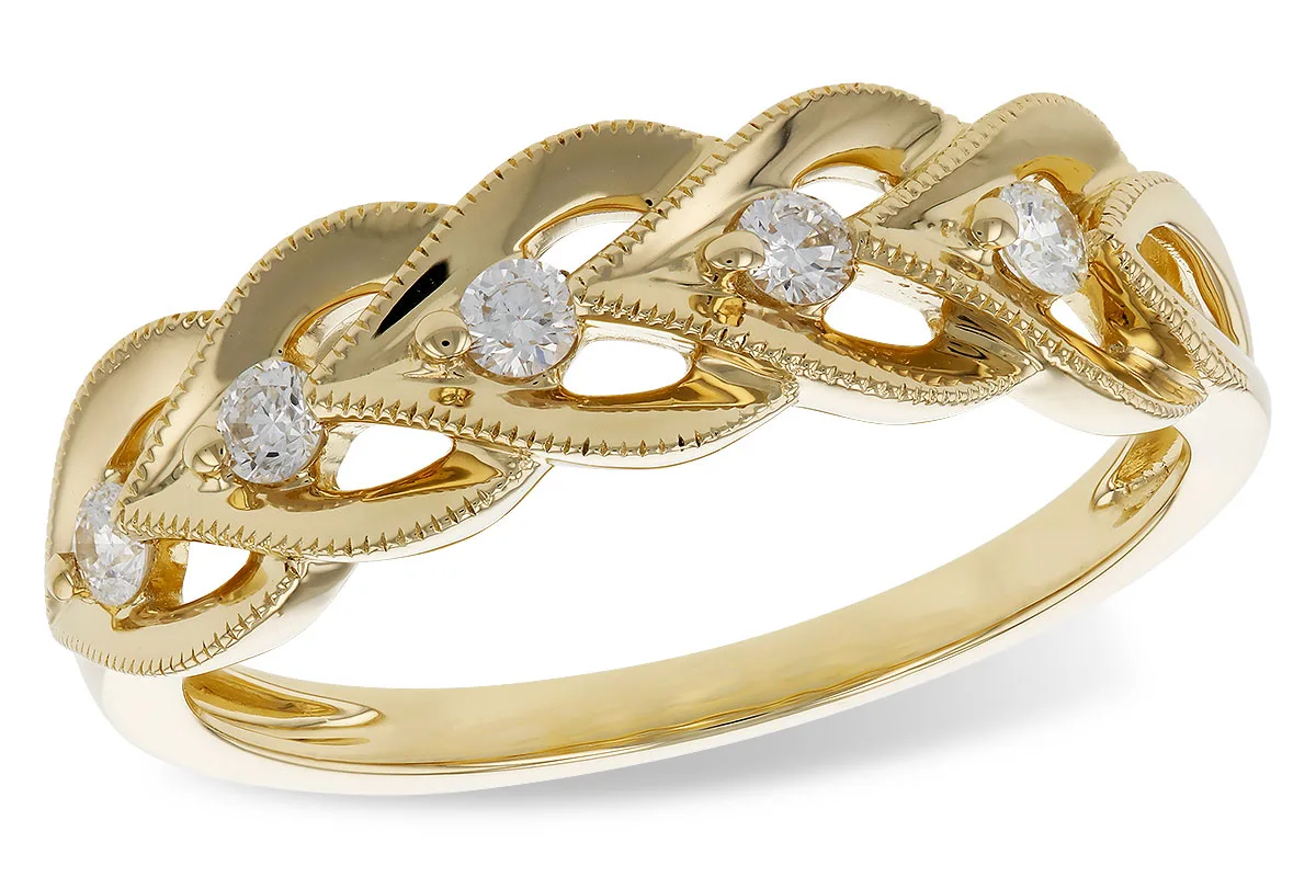 Diamond Wedding Band in yellow gold