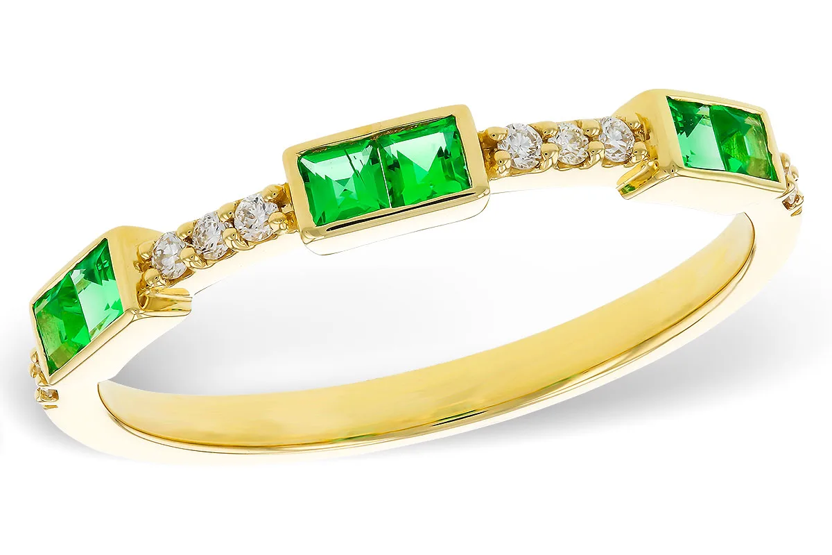 Emerald Wedding Band in yellow gold
