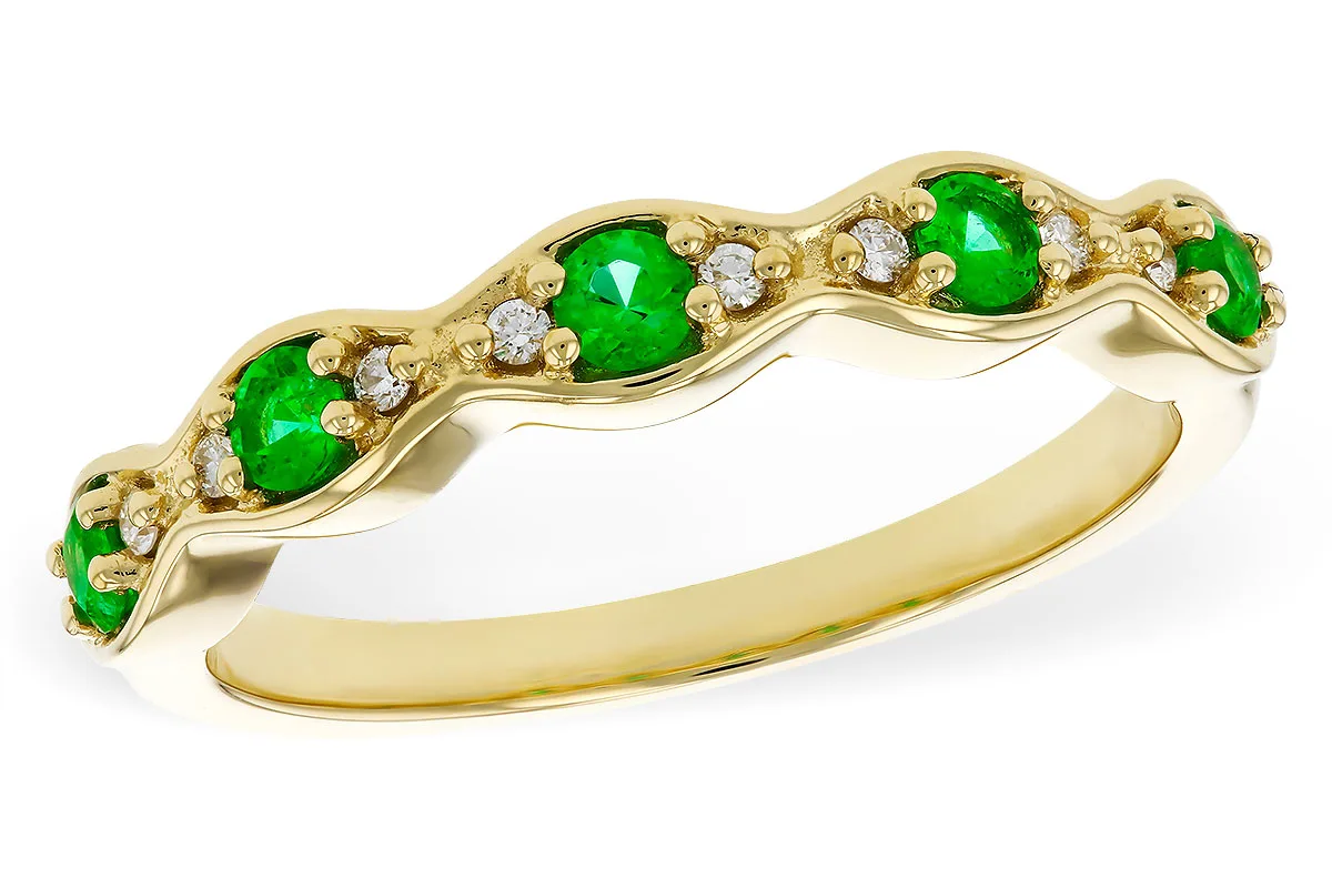 Emerald Wedding Band in yellow gold