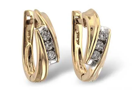 Diamond Earrings in yellow gold