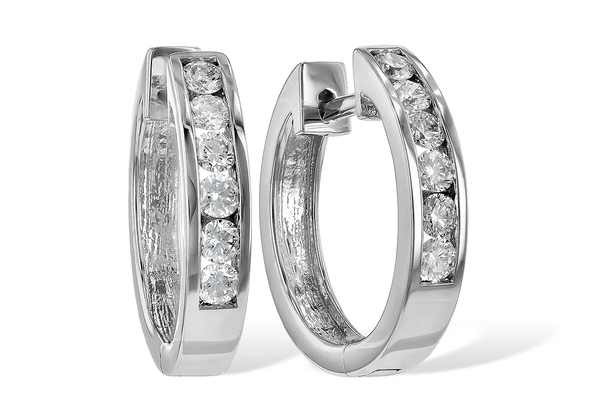 Diamond Earrings in white gold