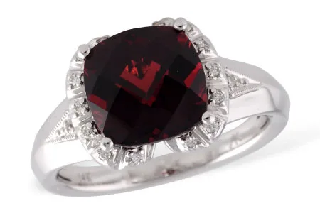 Diamond & Garnet Ring in white gold