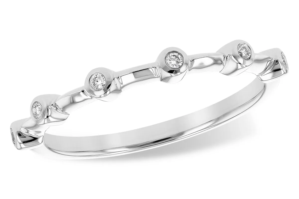 Diamond Wedding Band in white gold