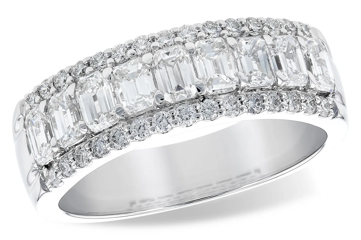 Diamond Wedding Band in white gold