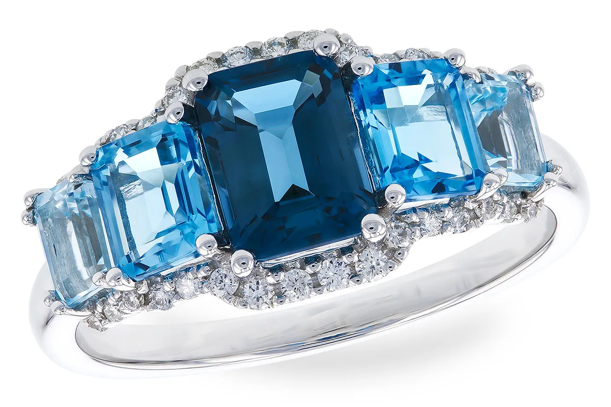 Blue Topaz Ring in white gold