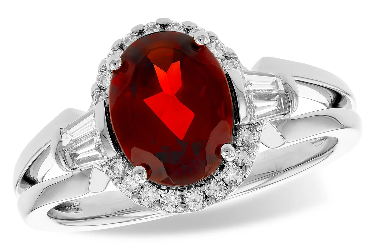 Garnet Ring in white gold