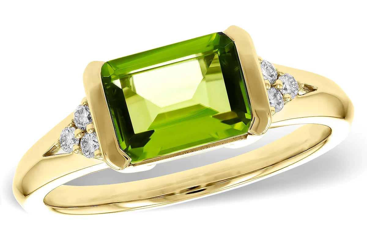 Peridot Ring in yellow gold
