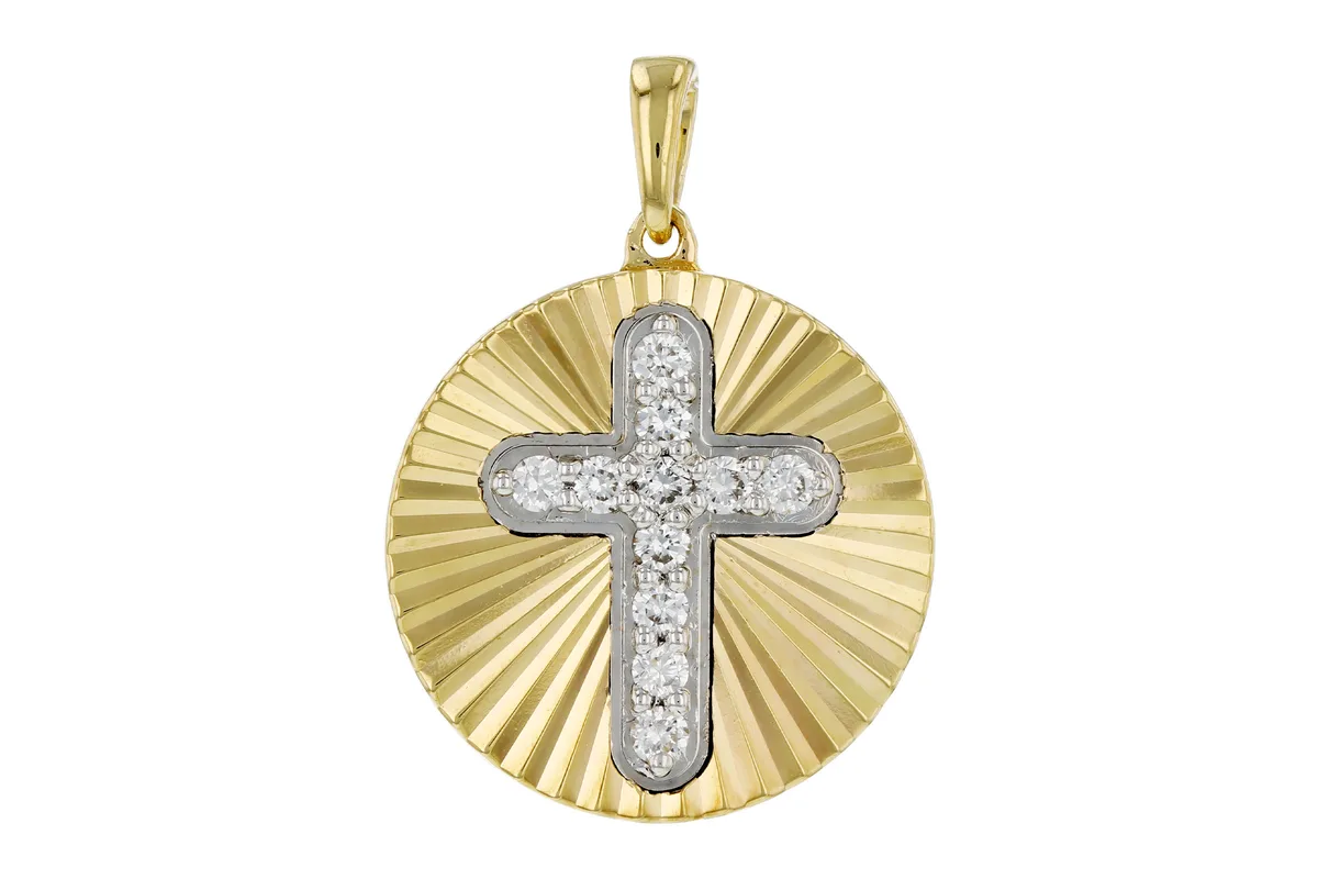 Diamond Pendant in yellow gold