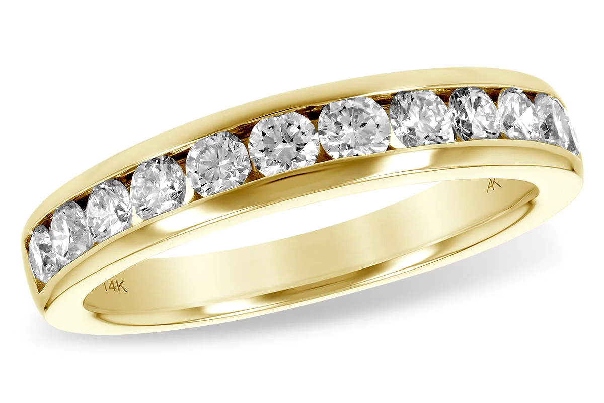 Diamond Wedding Band in yellow gold