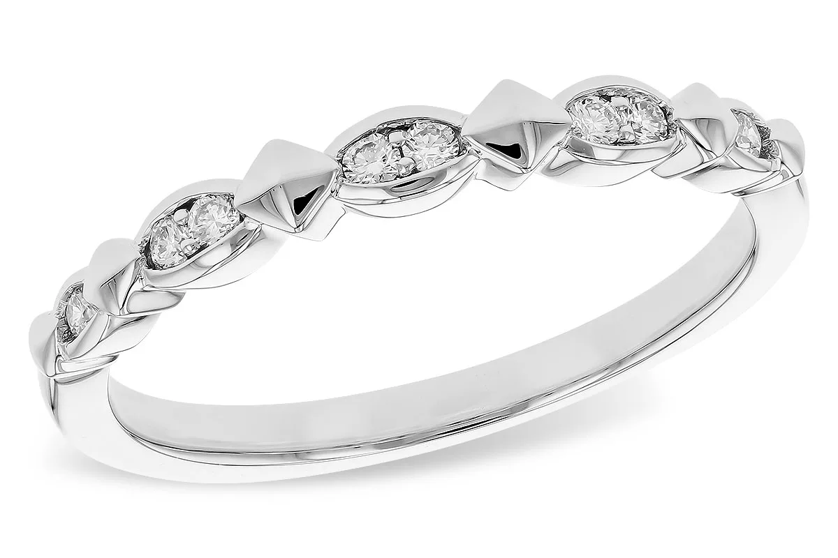 Diamond Wedding Band in white gold