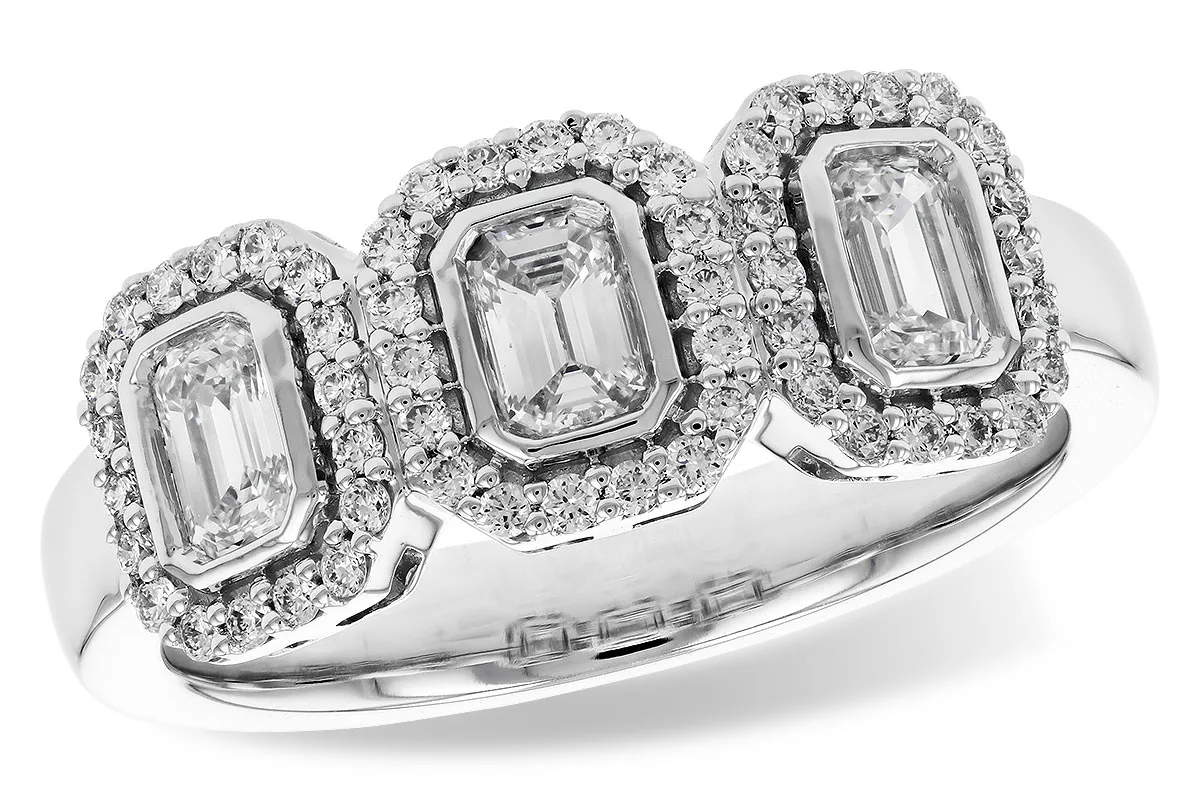 Emerald-Cut Diamond Ring in white gold