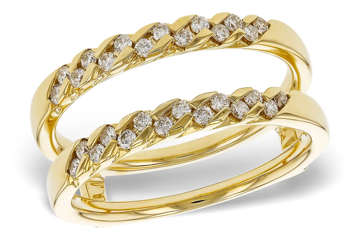 Diamond Ring in yellow gold