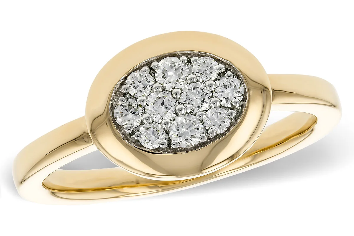 Diamond Ring in yellow gold