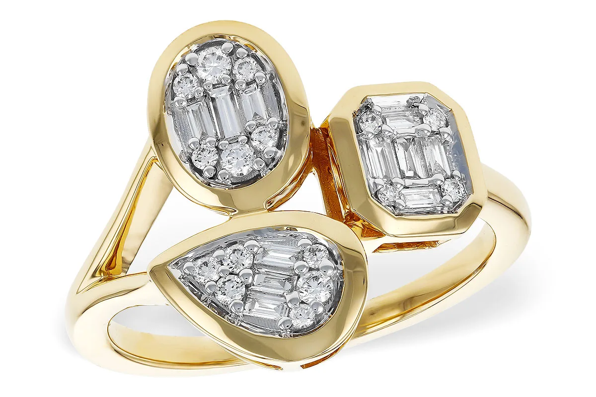 Diamond & Baguette Diamond Ring in yellow gold