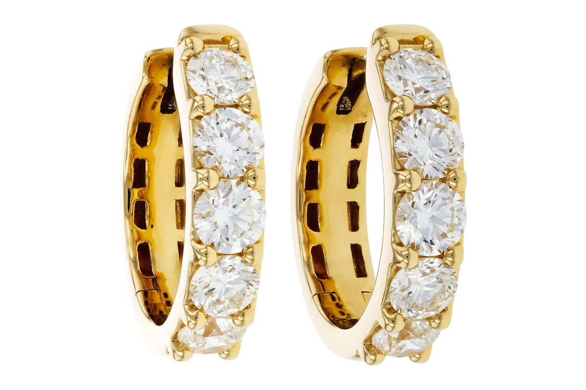 Diamond Earrings in yellow gold