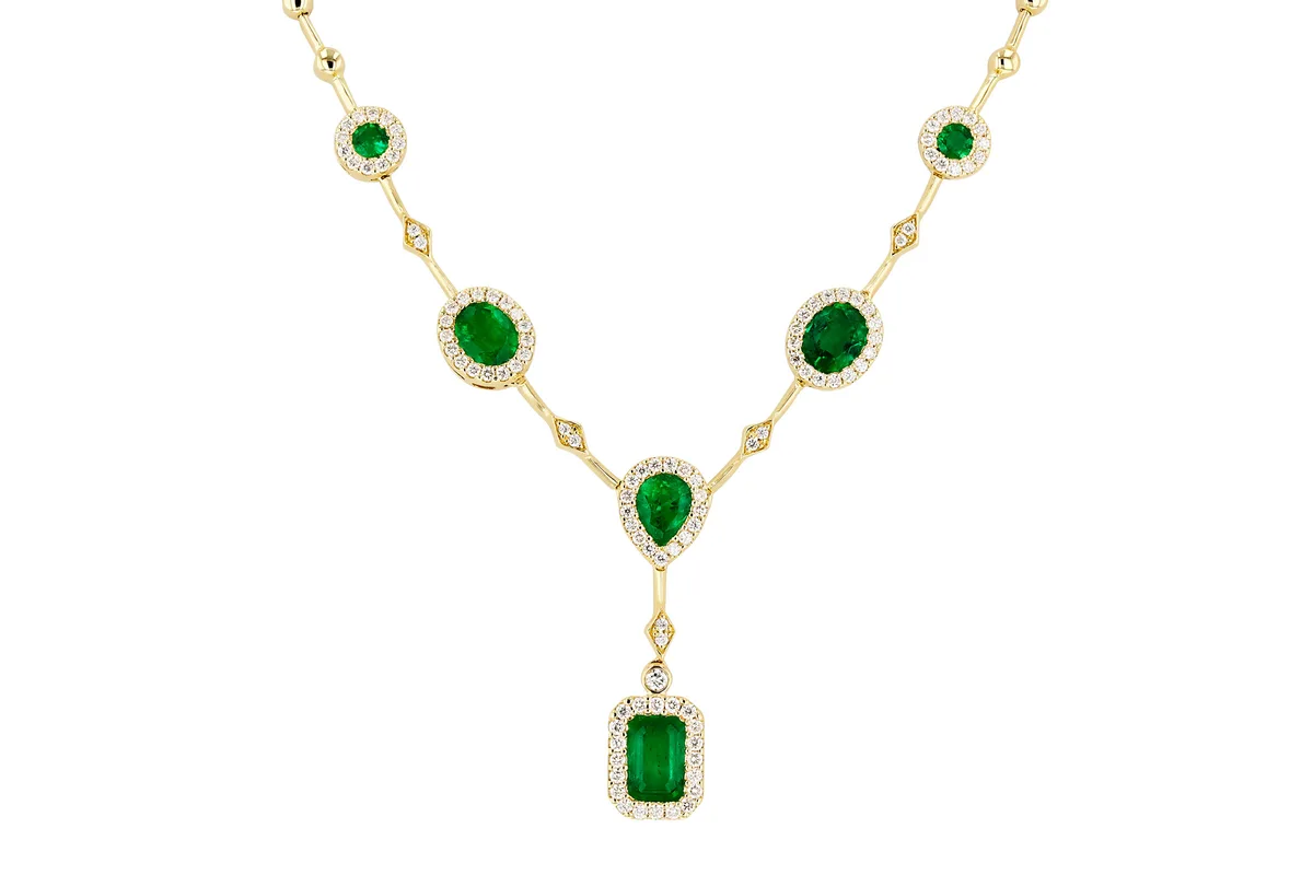 Emerald Necklace in yellow gold