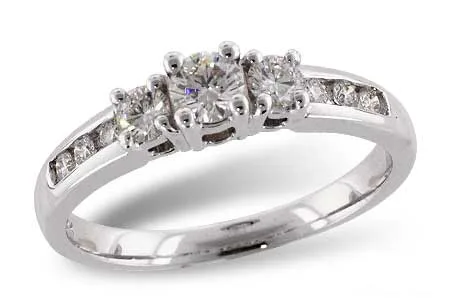 Diamond Ring in white gold
