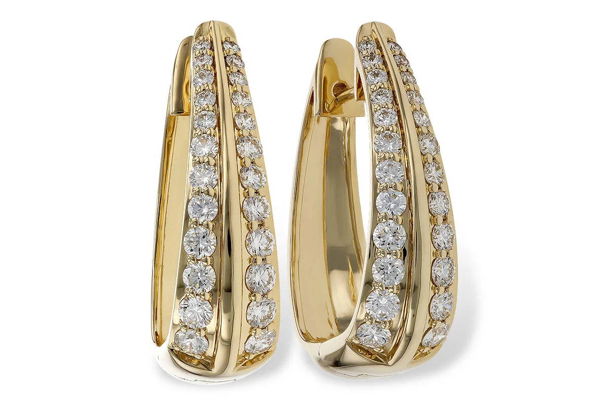 Diamond Earrings in yellow gold