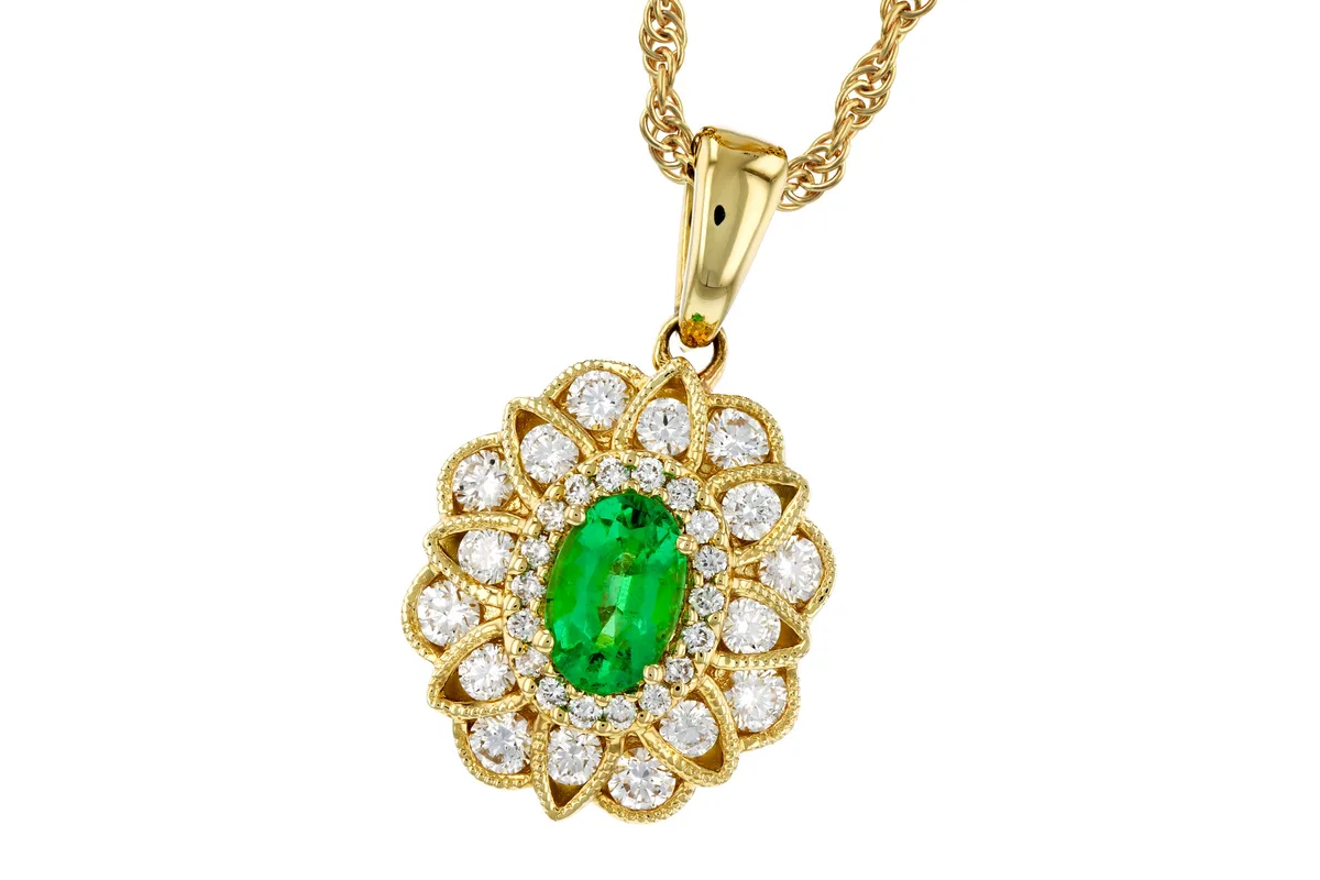 Emerald Necklace in yellow gold