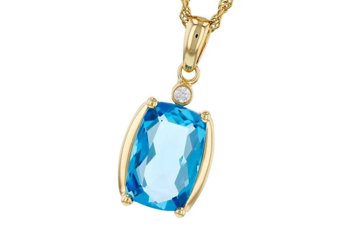 Blue Topaz Necklace in yellow gold