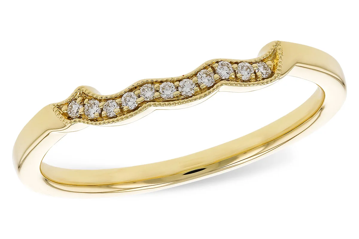Diamond Wedding Band in yellow gold