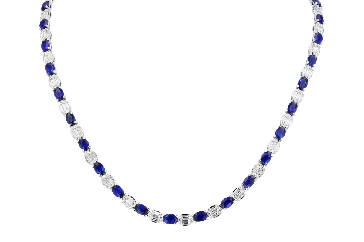 Sapphire Necklace in white gold