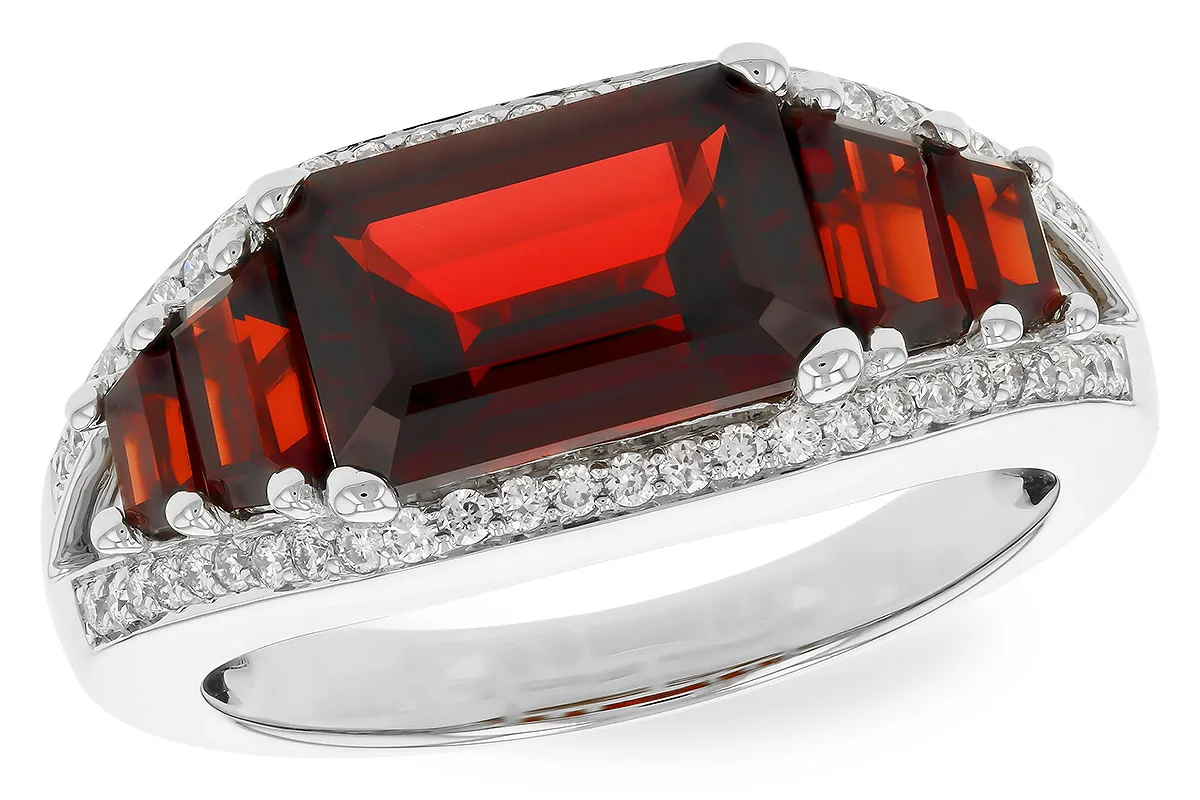Garnet Ring in white gold