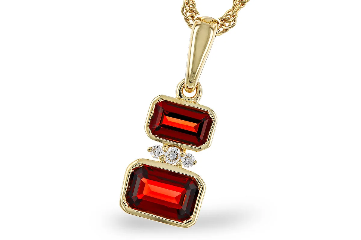 Garnet Necklace in yellow gold