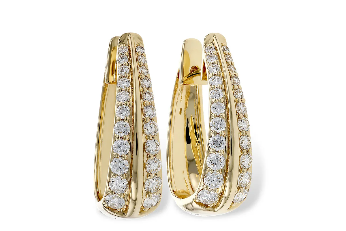 Diamond Earrings in yellow gold