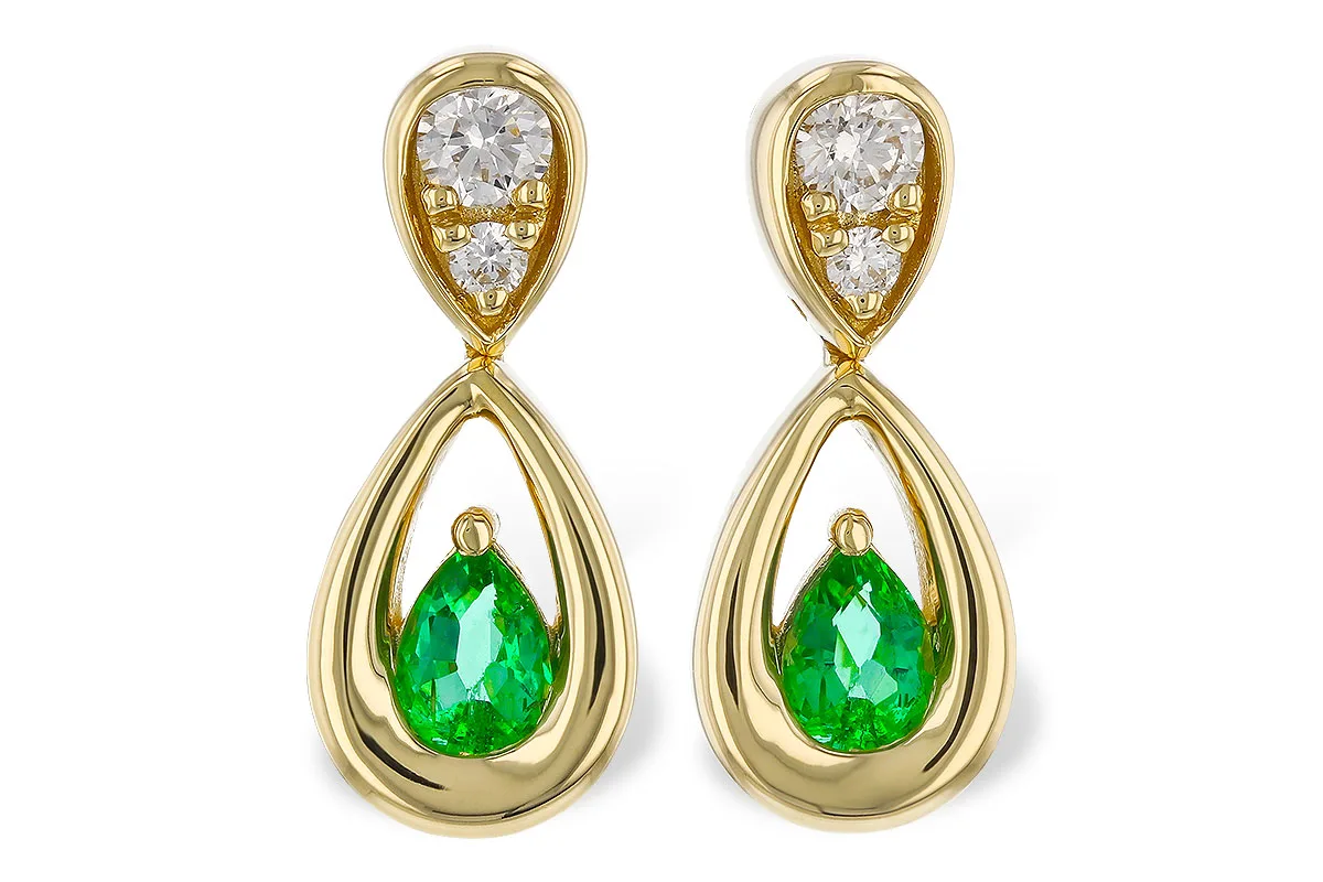 Emerald Earrings in yellow gold