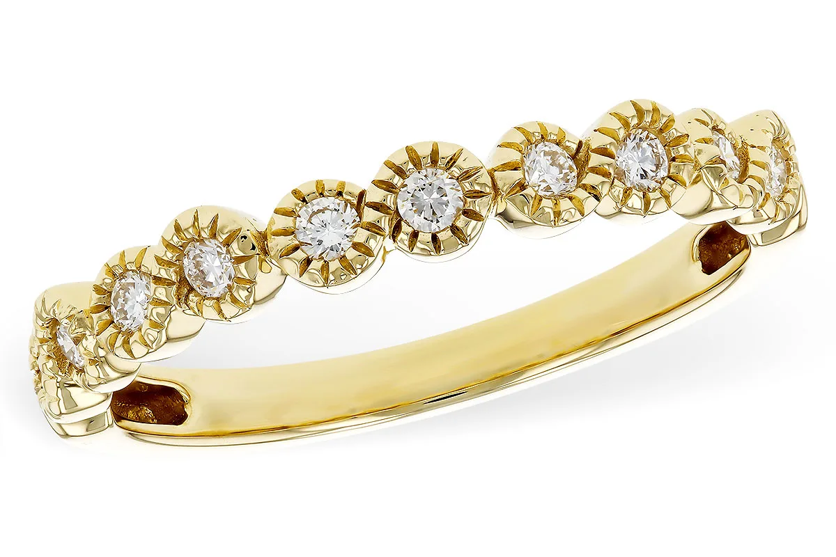 Diamond Wedding Band in yellow gold