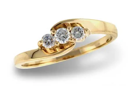 Diamond Ring in yellow gold