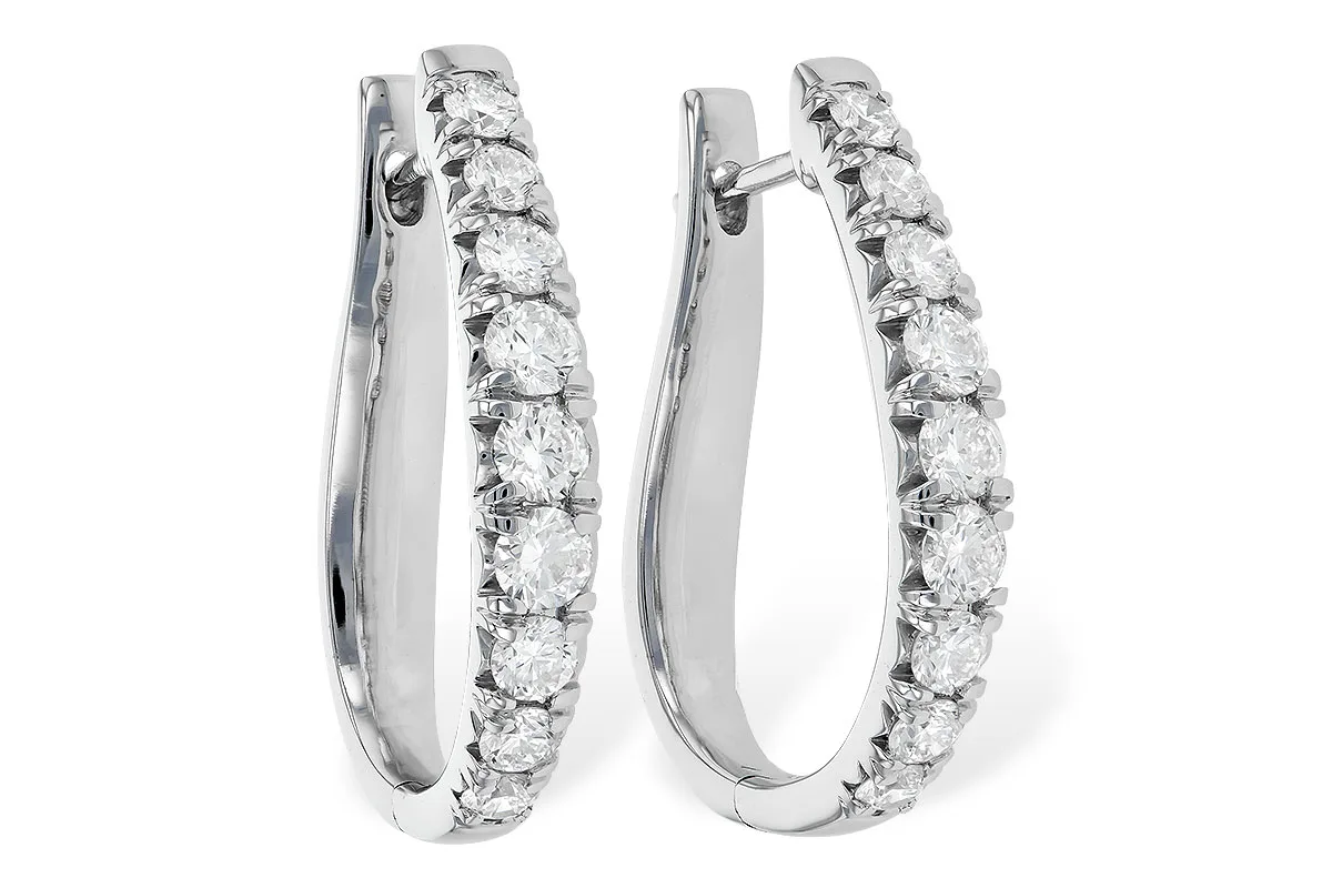 Diamond Earrings in white gold
