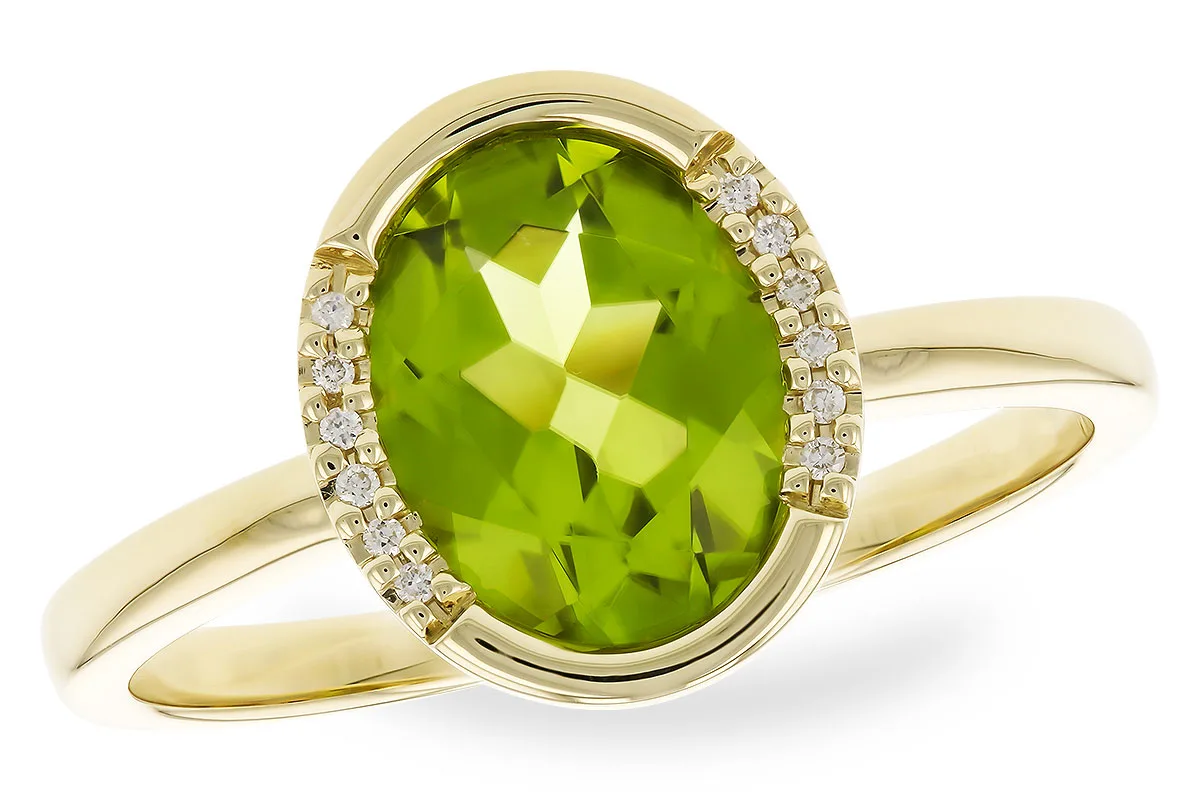 Peridot Ring in yellow gold