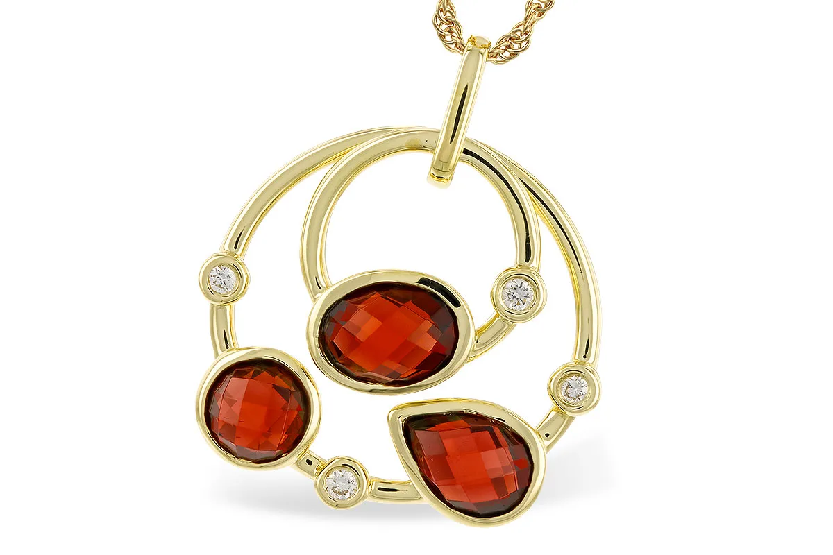 Garnet Necklace in yellow gold