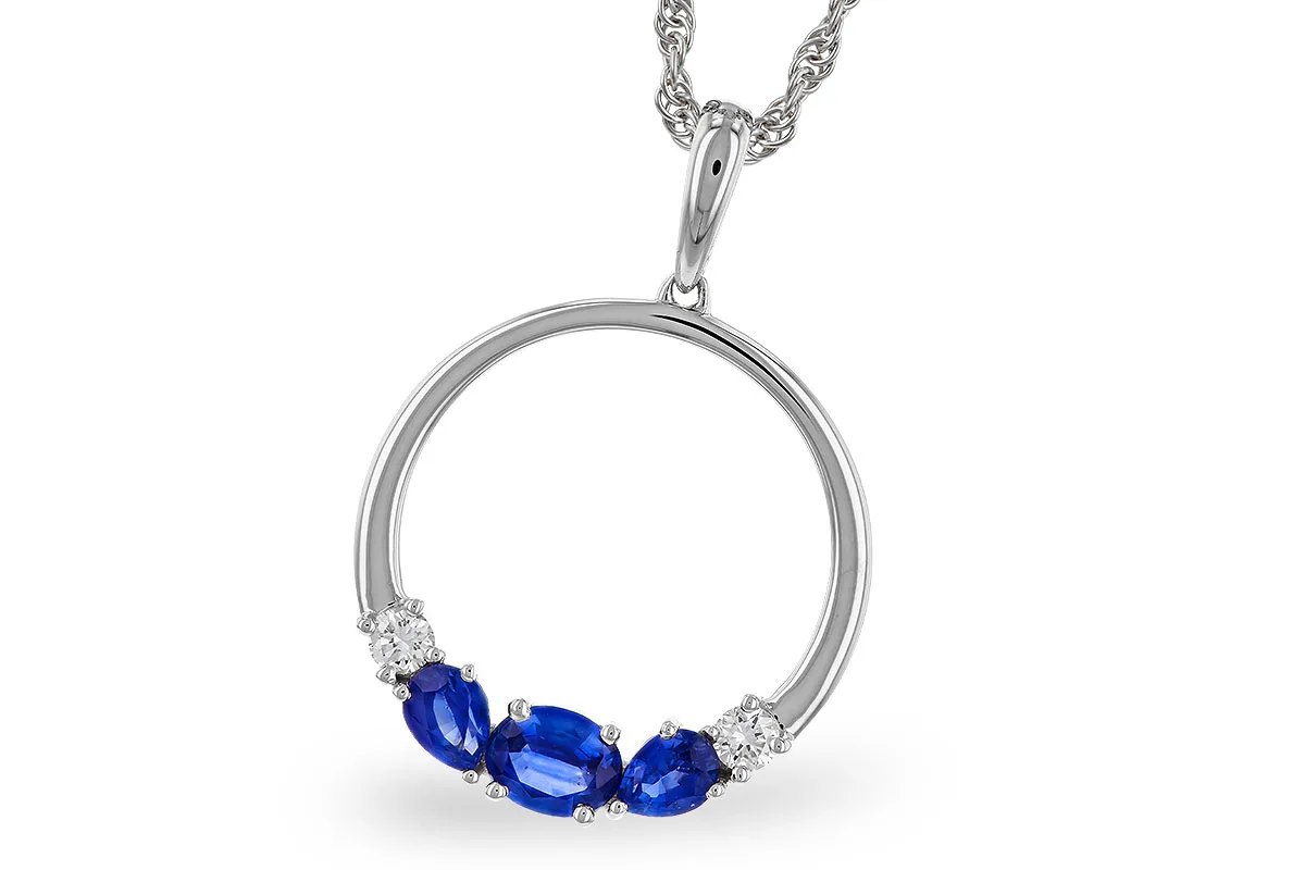 Sapphire Necklace in white gold