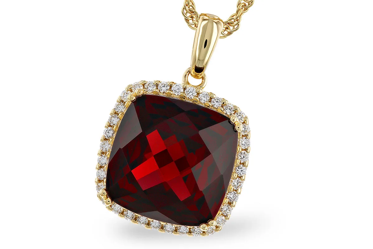Garnet Necklace in yellow gold