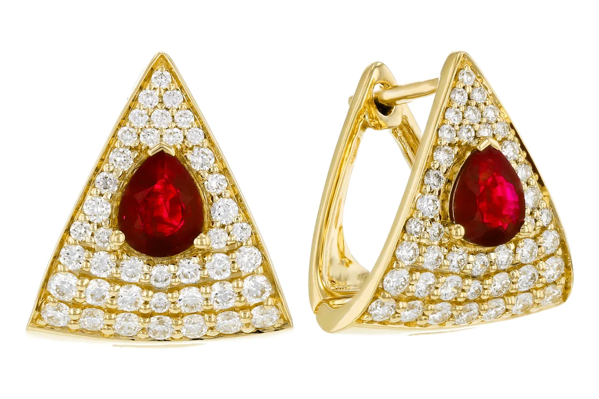 Ruby Earrings in yellow gold