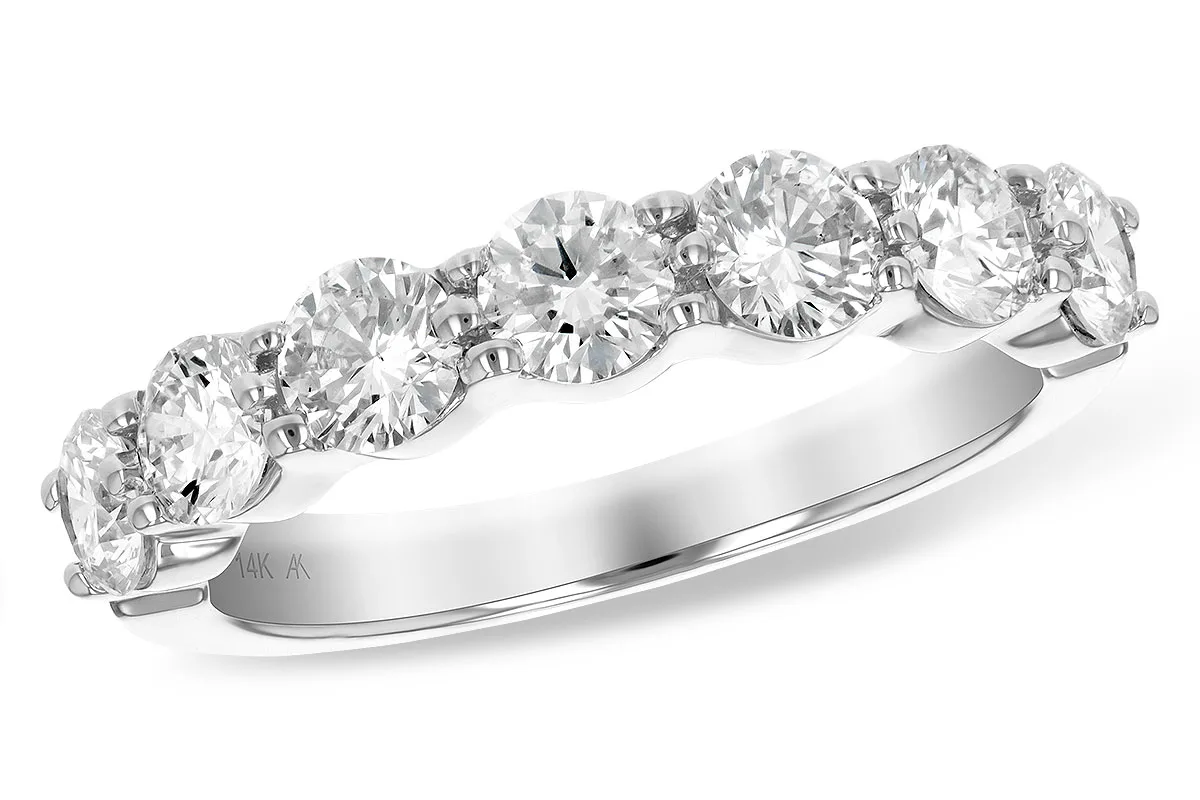 Diamond Wedding Band in white gold