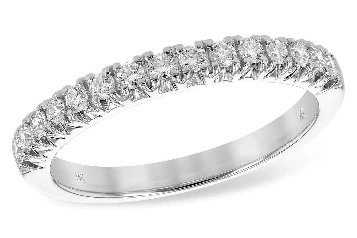 Diamond Wedding Band in white gold