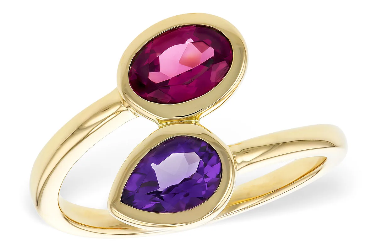 Semi-Precious Stone Ring in yellow gold